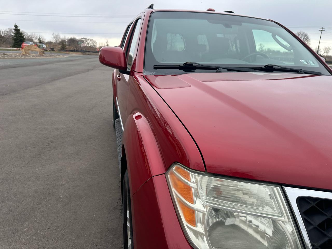 Nissan Pathfinder Silver Edition 4WD 2011