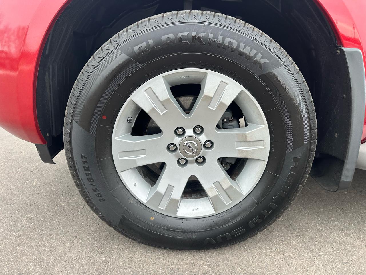 Nissan Pathfinder Silver Edition 4WD 2011