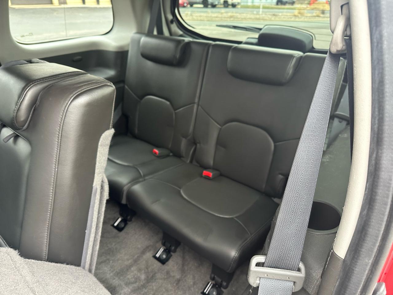 Nissan Pathfinder Silver Edition 4WD 2011