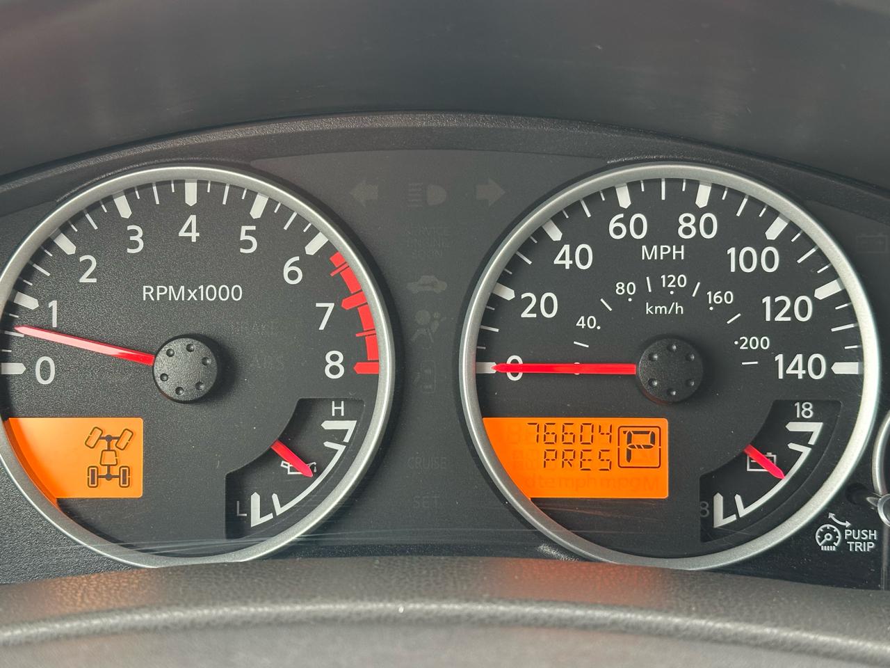 Nissan Pathfinder Silver Edition 4WD 2011