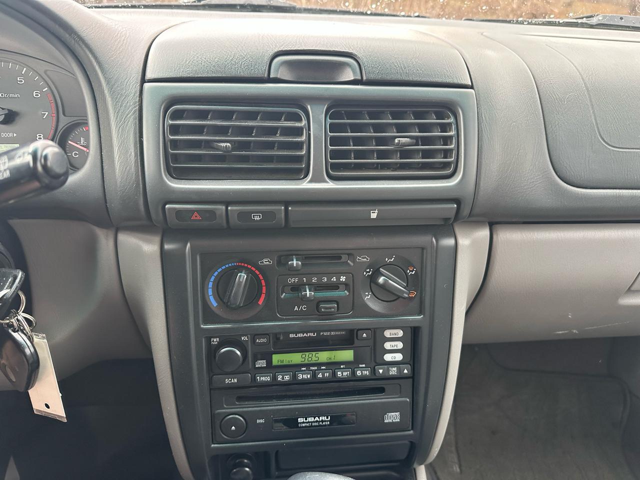 Subaru Forester L 2001