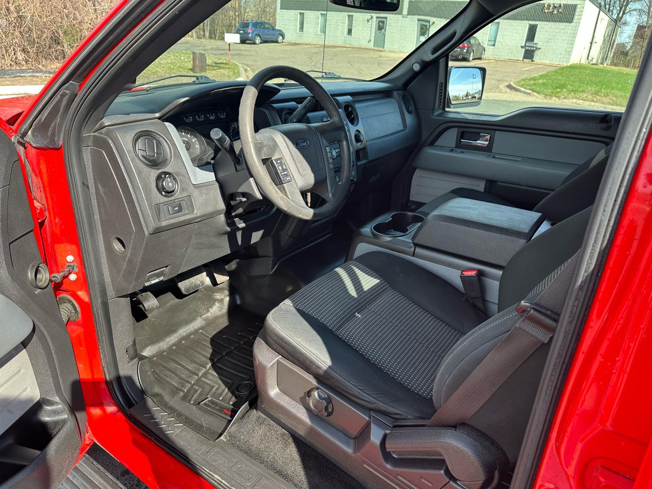 Ford F-150 STX SuperCrew 4WD 2014