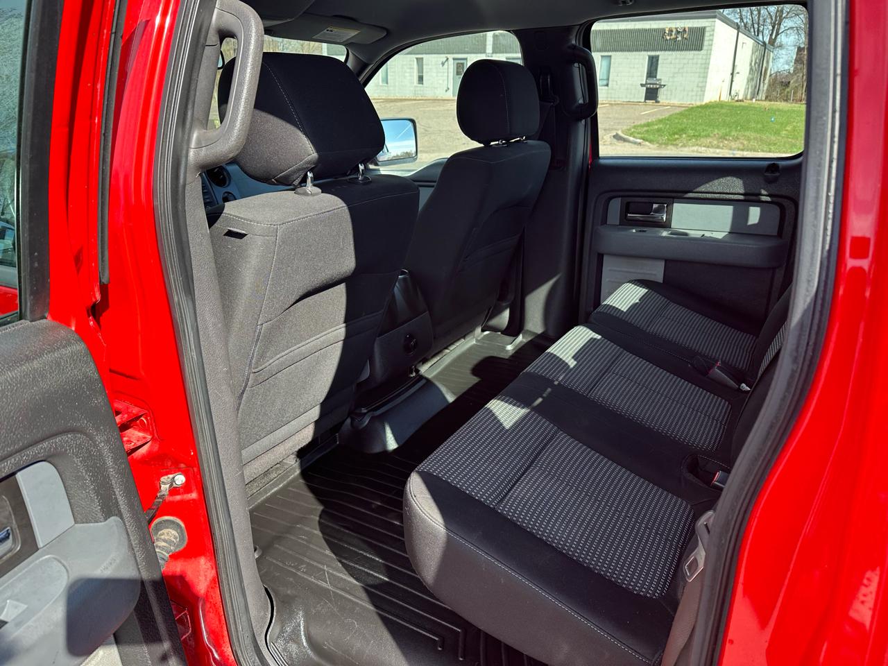 Ford F-150 STX SuperCrew 4WD 2014