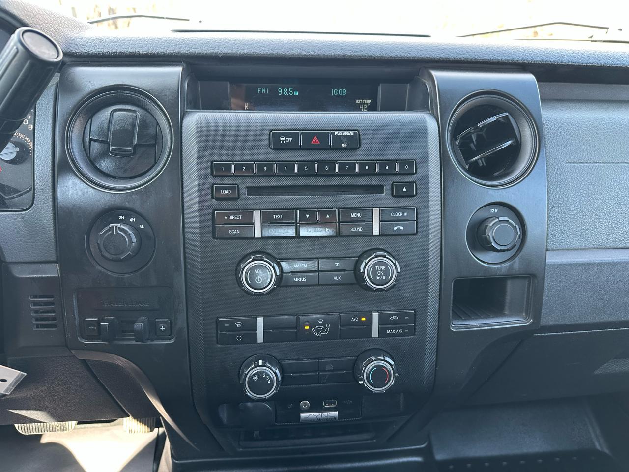 Ford F-150 STX SuperCrew 4WD 2014