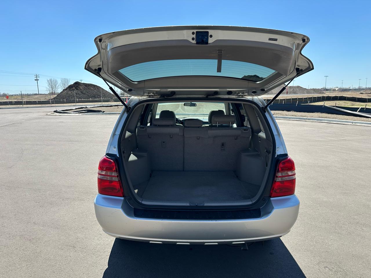 Toyota Highlander Limited V6 4WD 2003