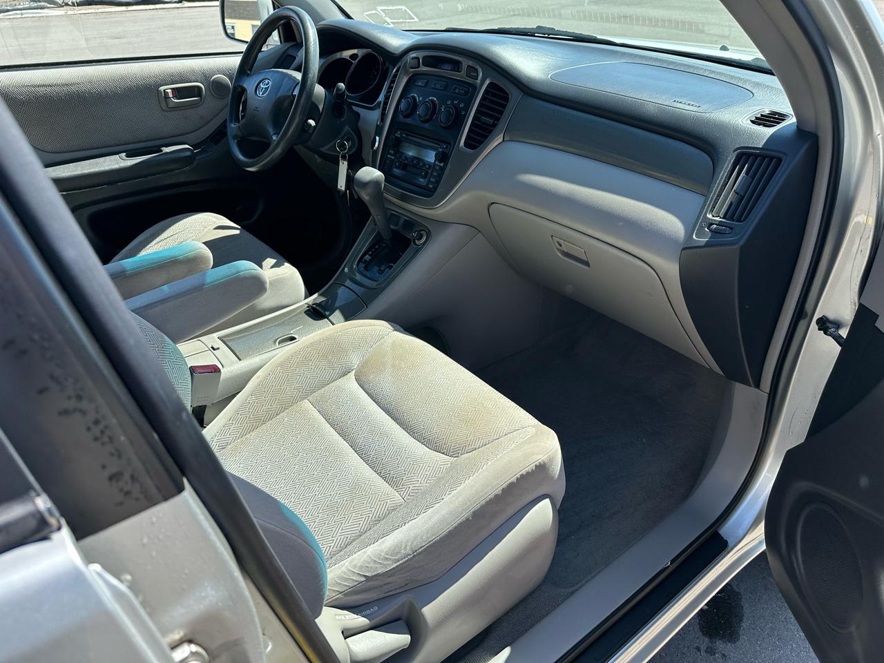 Toyota Highlander Limited V6 4WD 2003