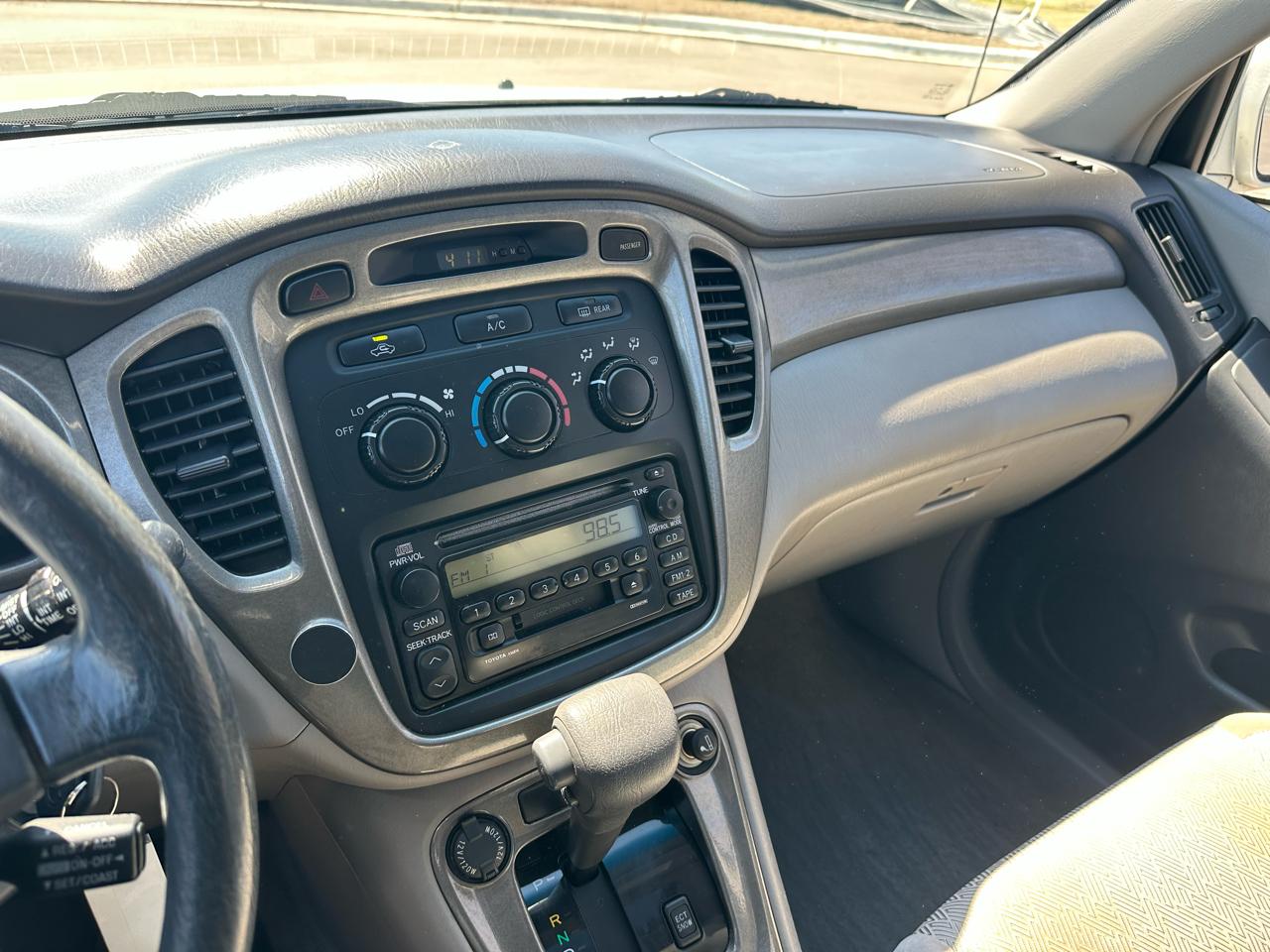 Toyota Highlander Limited V6 4WD 2003