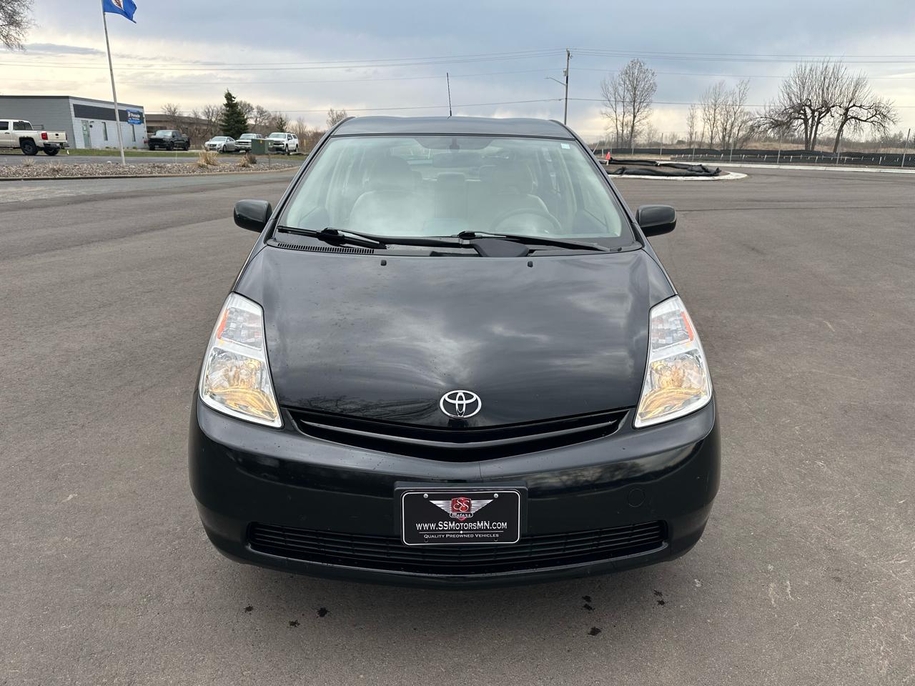 Toyota Prius 4-Door Liftback 2004