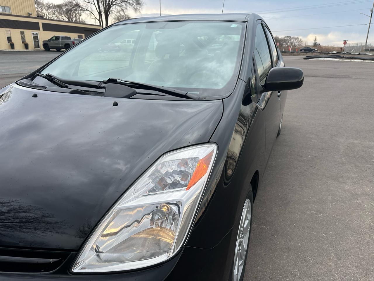 Toyota Prius 4-Door Liftback 2004
