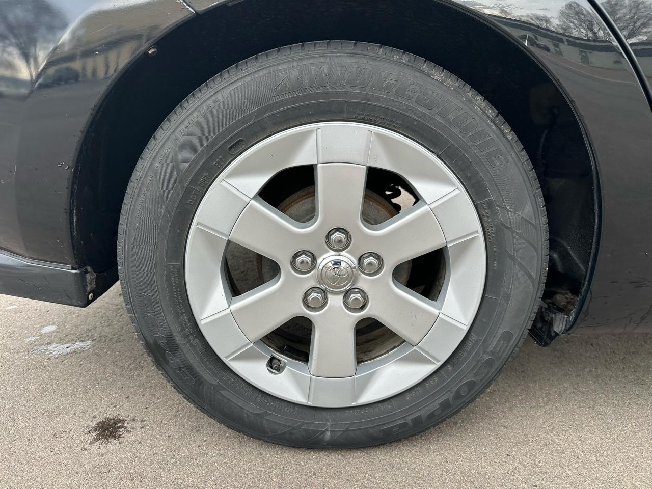 Toyota Prius 4-Door Liftback 2004