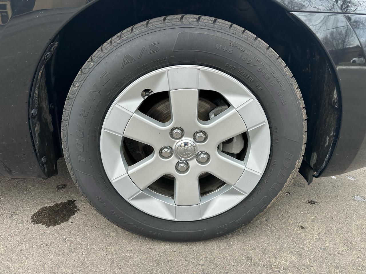 Toyota Prius 4-Door Liftback 2004