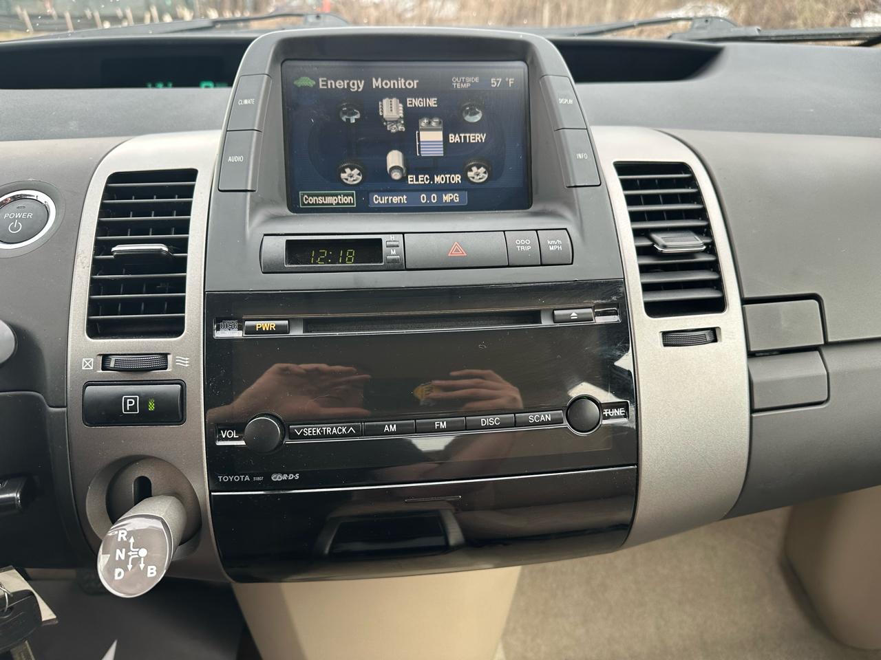 Toyota Prius 4-Door Liftback 2004