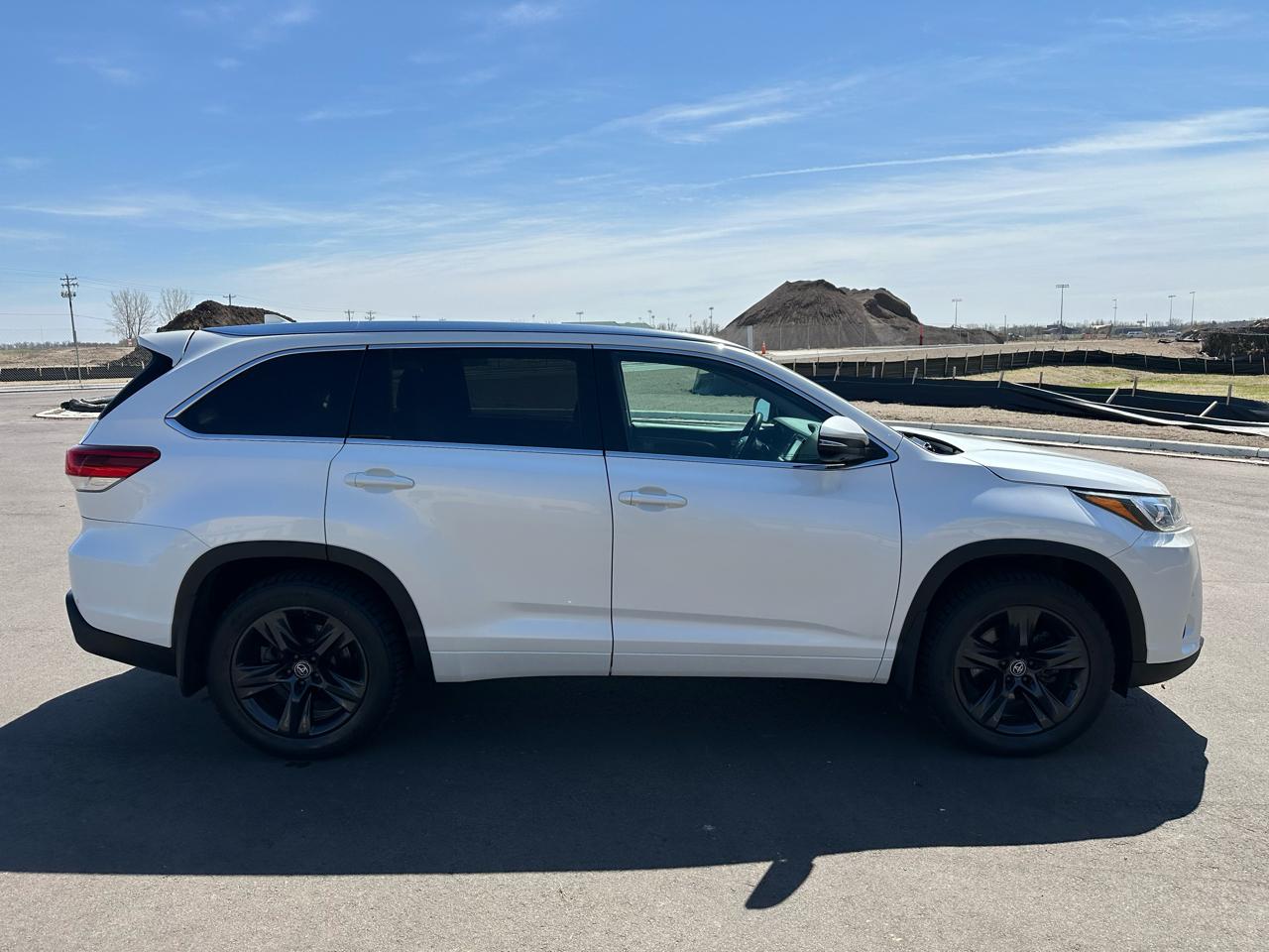 Toyota Highlander Limited AWD V6 2017