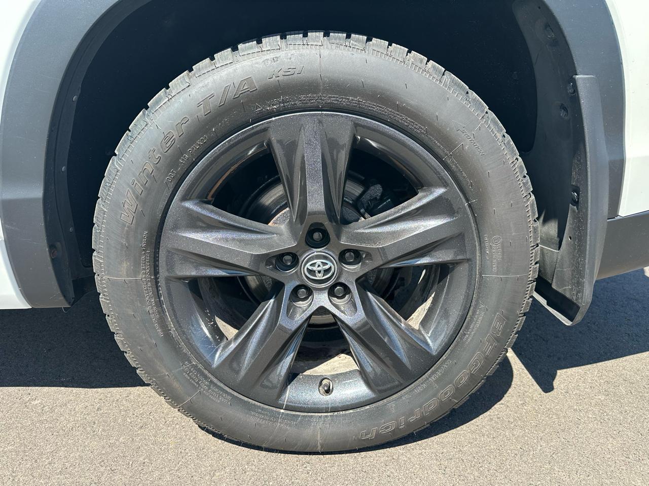 Toyota Highlander Limited AWD V6 2017