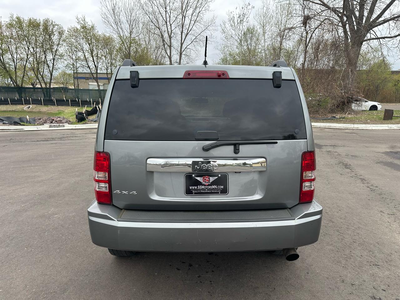 Jeep Liberty Sport 4WD 2012