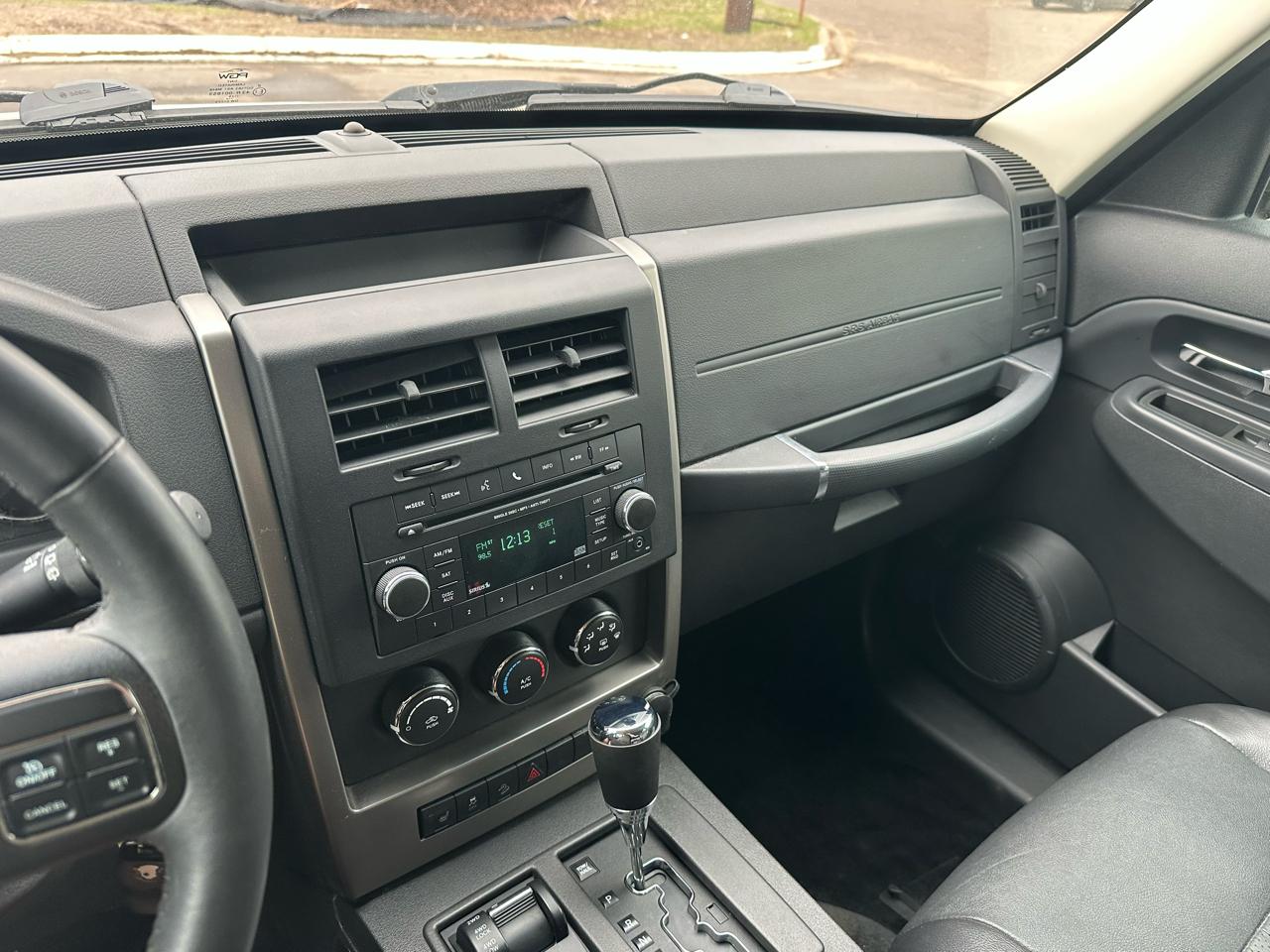 Jeep Liberty Sport 4WD 2012