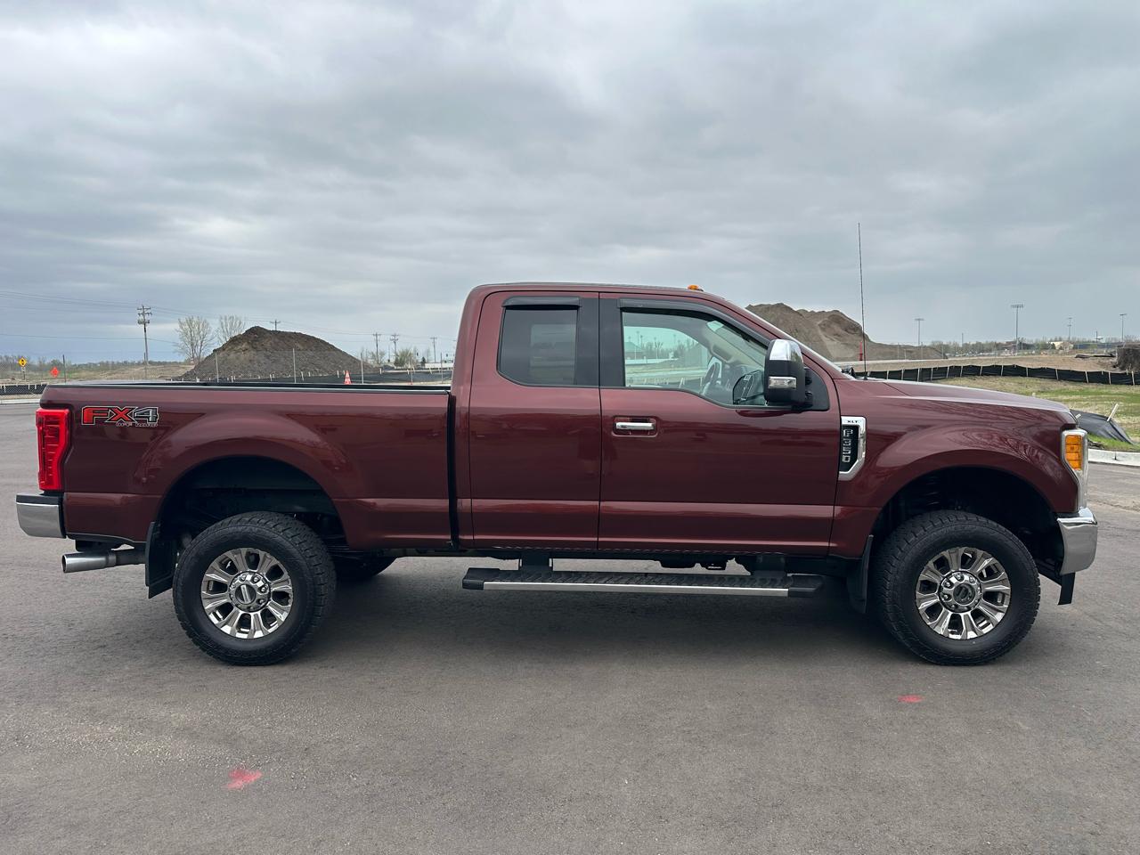 Ford F-350 SD XLT SuperCab 4WD 2017