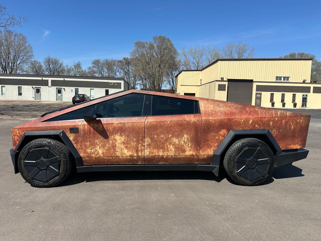 Tesla Cybertruck Cyberbeast 2025