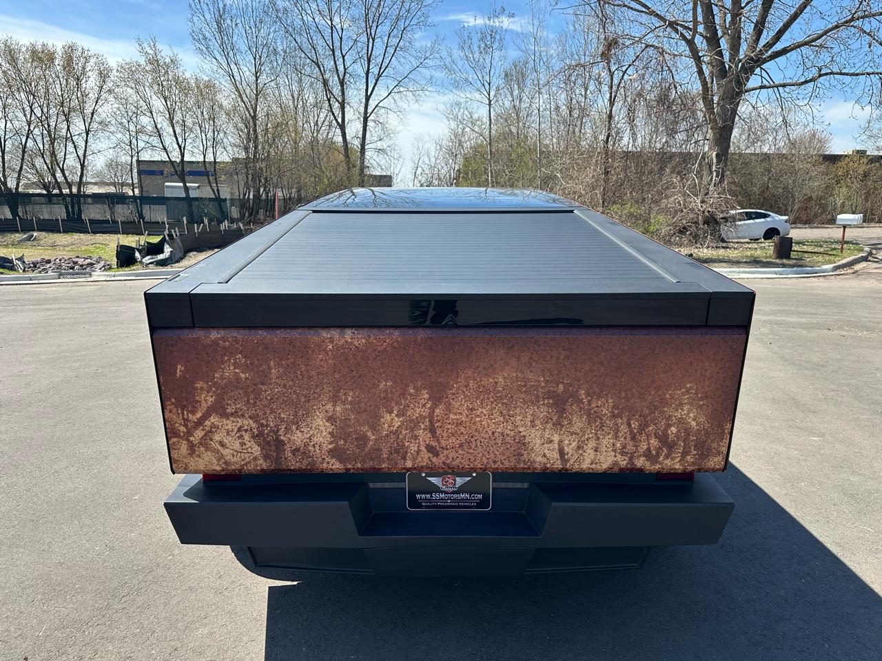 Tesla Cybertruck Cyberbeast 2025