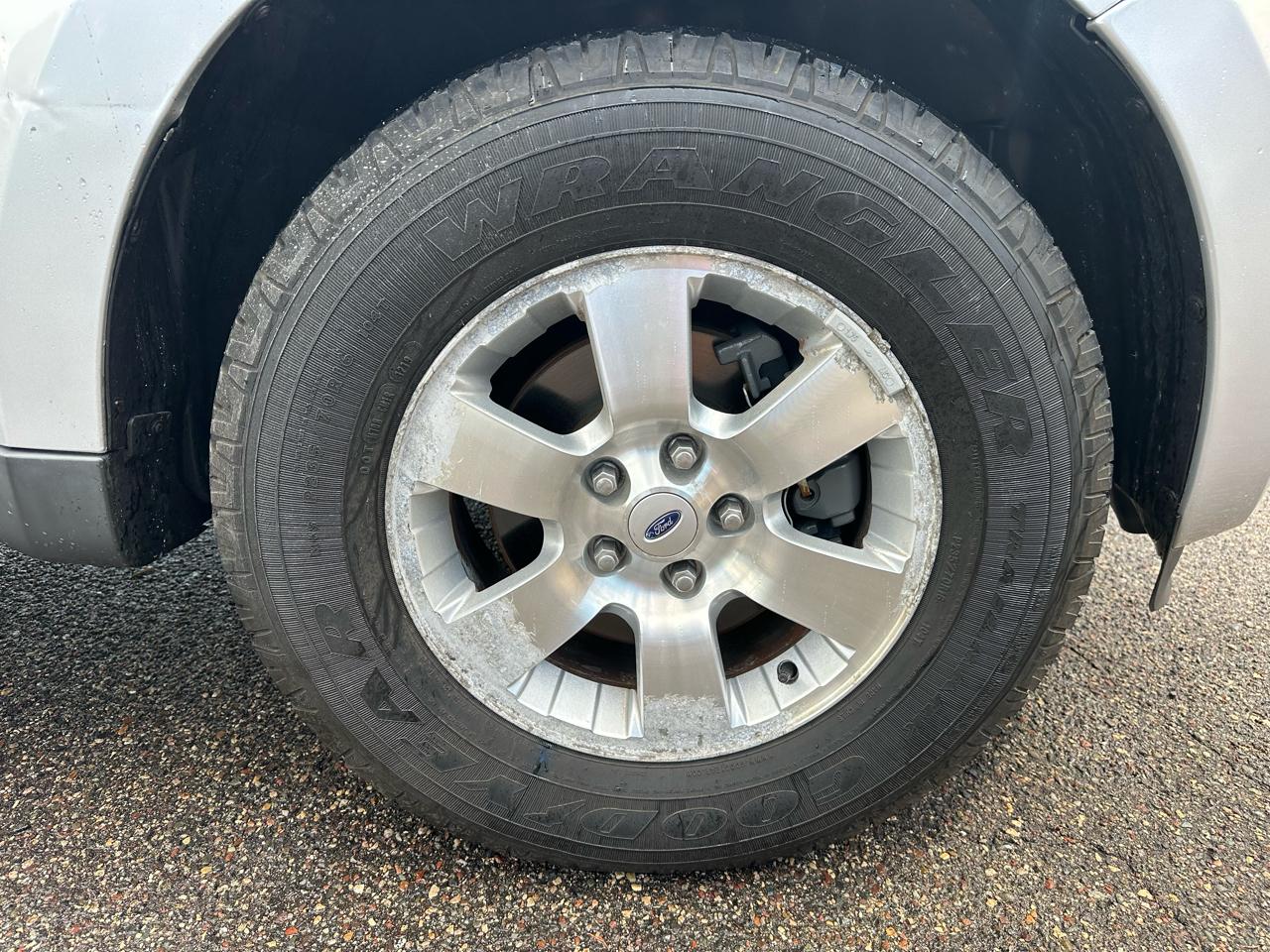 Ford Escape Limited 4WD 2010