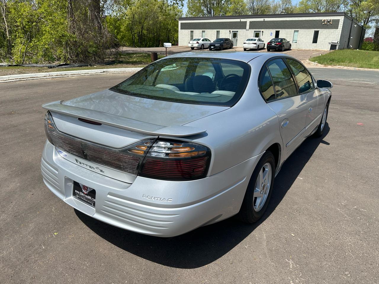 Pontiac Bonneville SE 2003