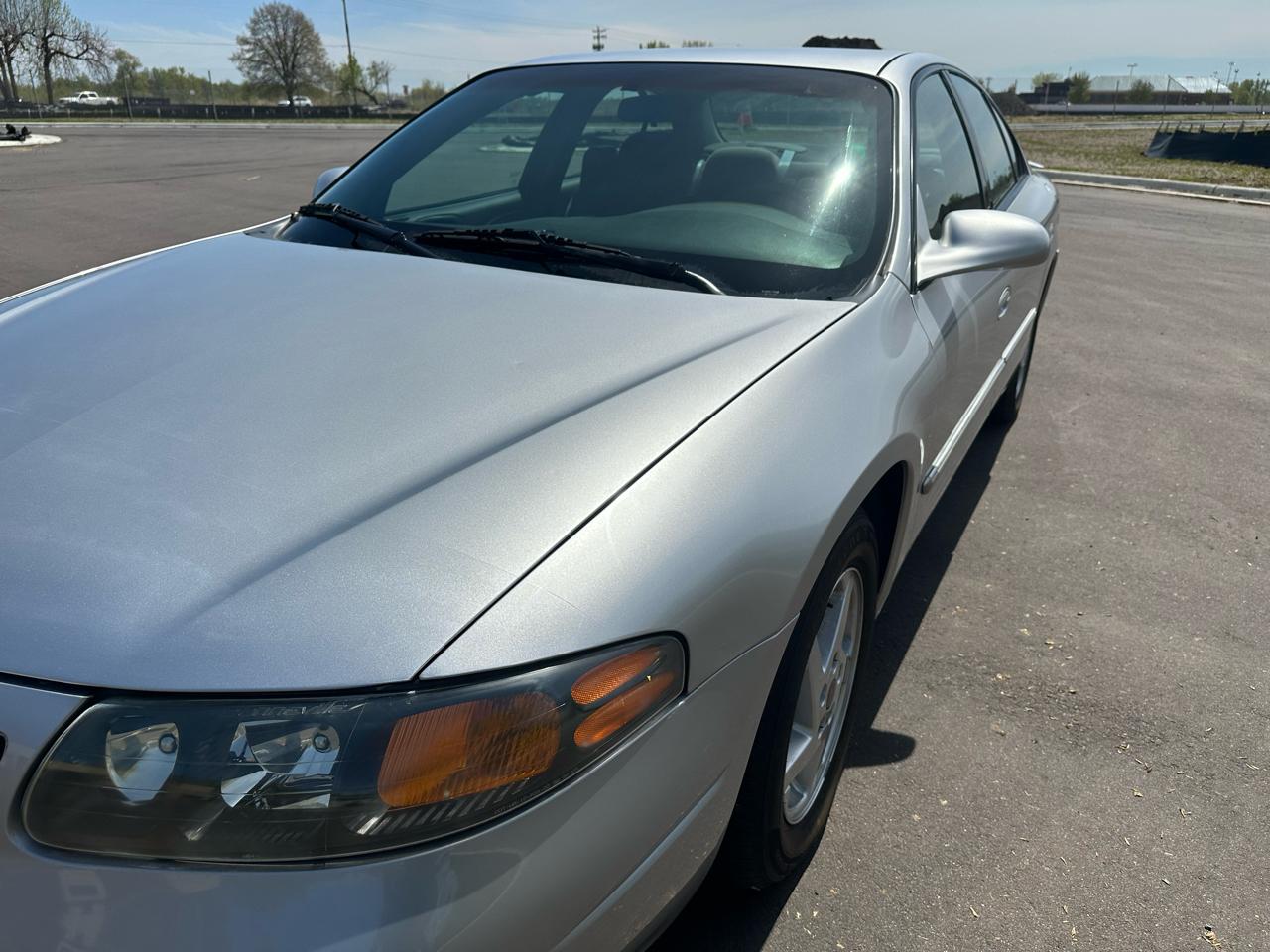 Pontiac Bonneville SE 2003