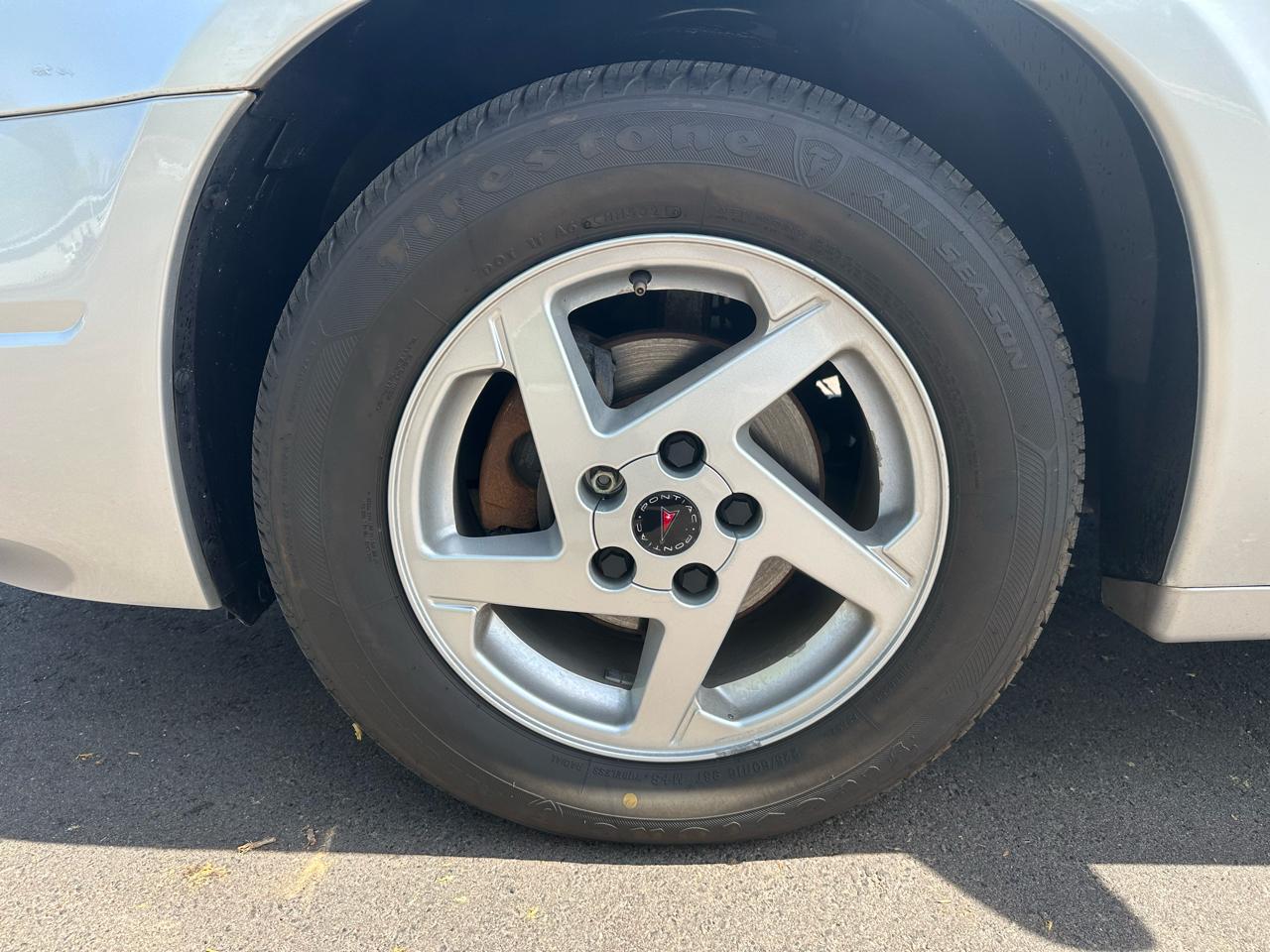 Pontiac Bonneville SE 2003