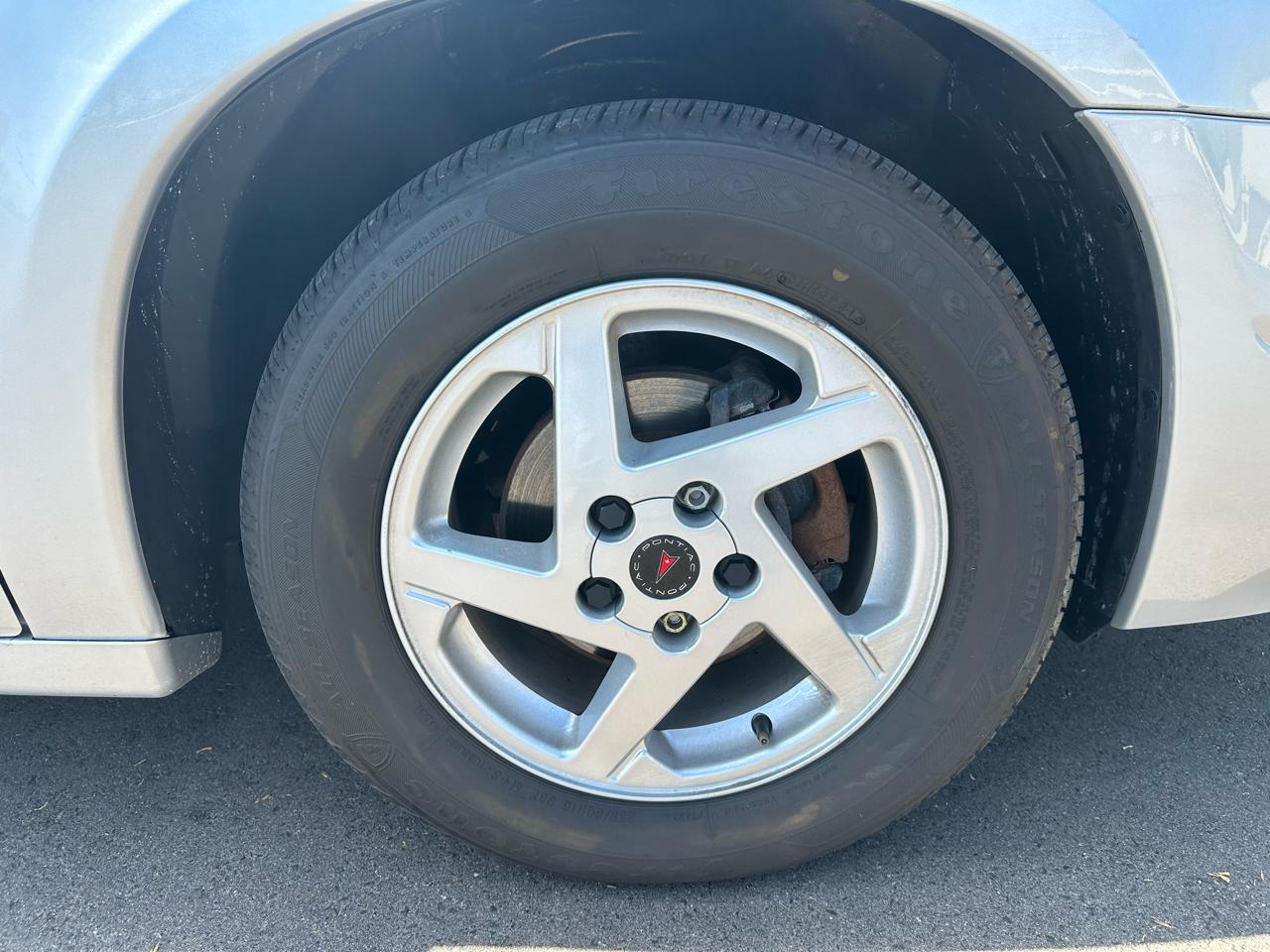 Pontiac Bonneville SE 2003