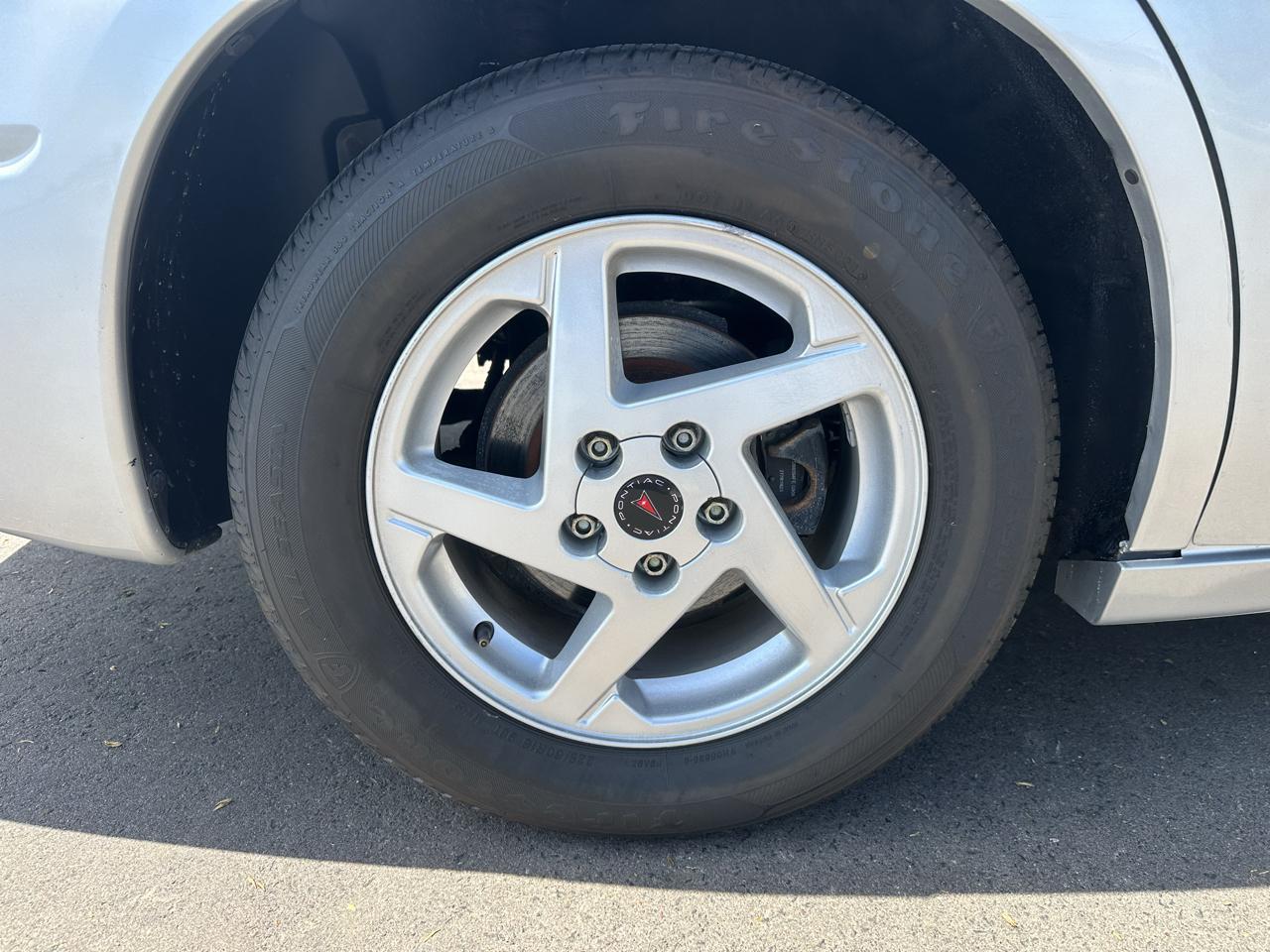 Pontiac Bonneville SE 2003