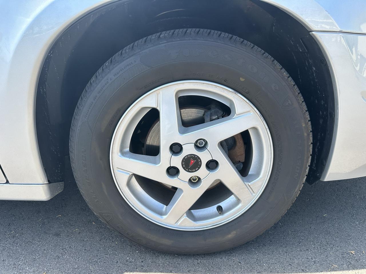 Pontiac Bonneville SE 2003