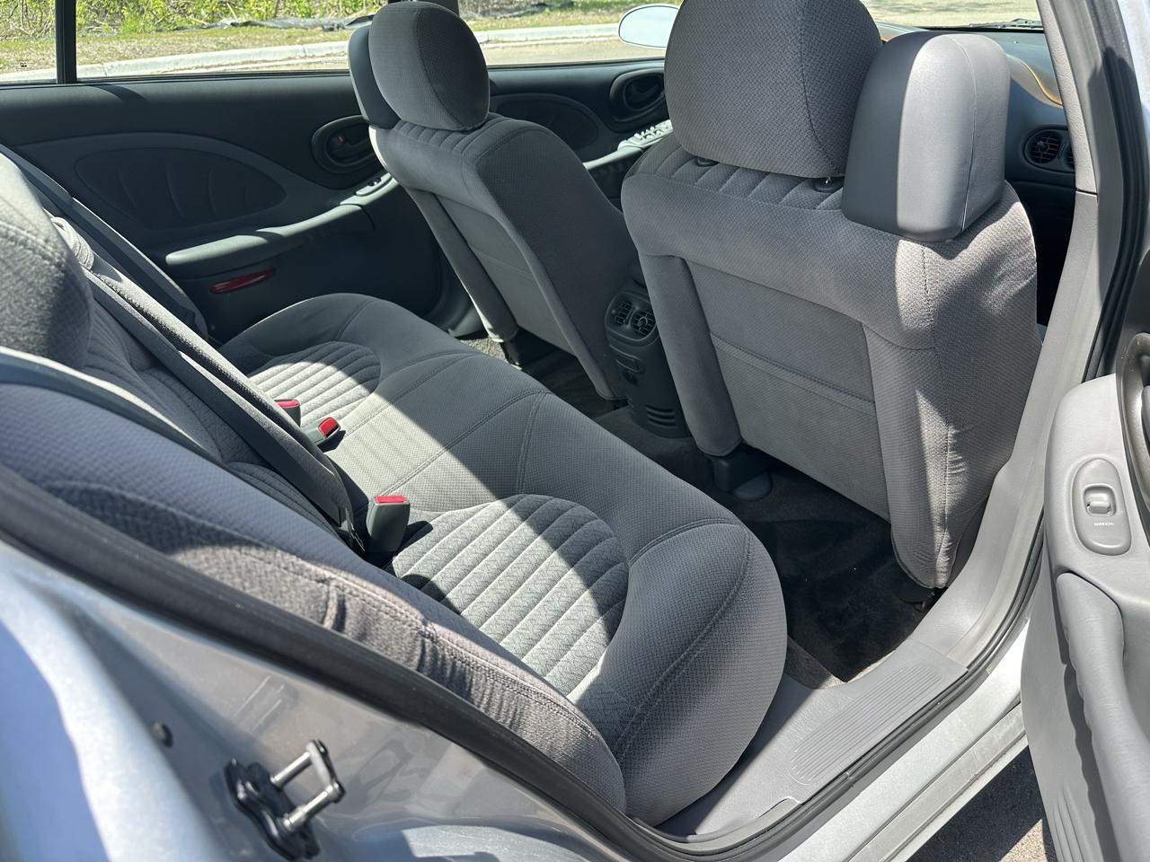Pontiac Bonneville SE 2003