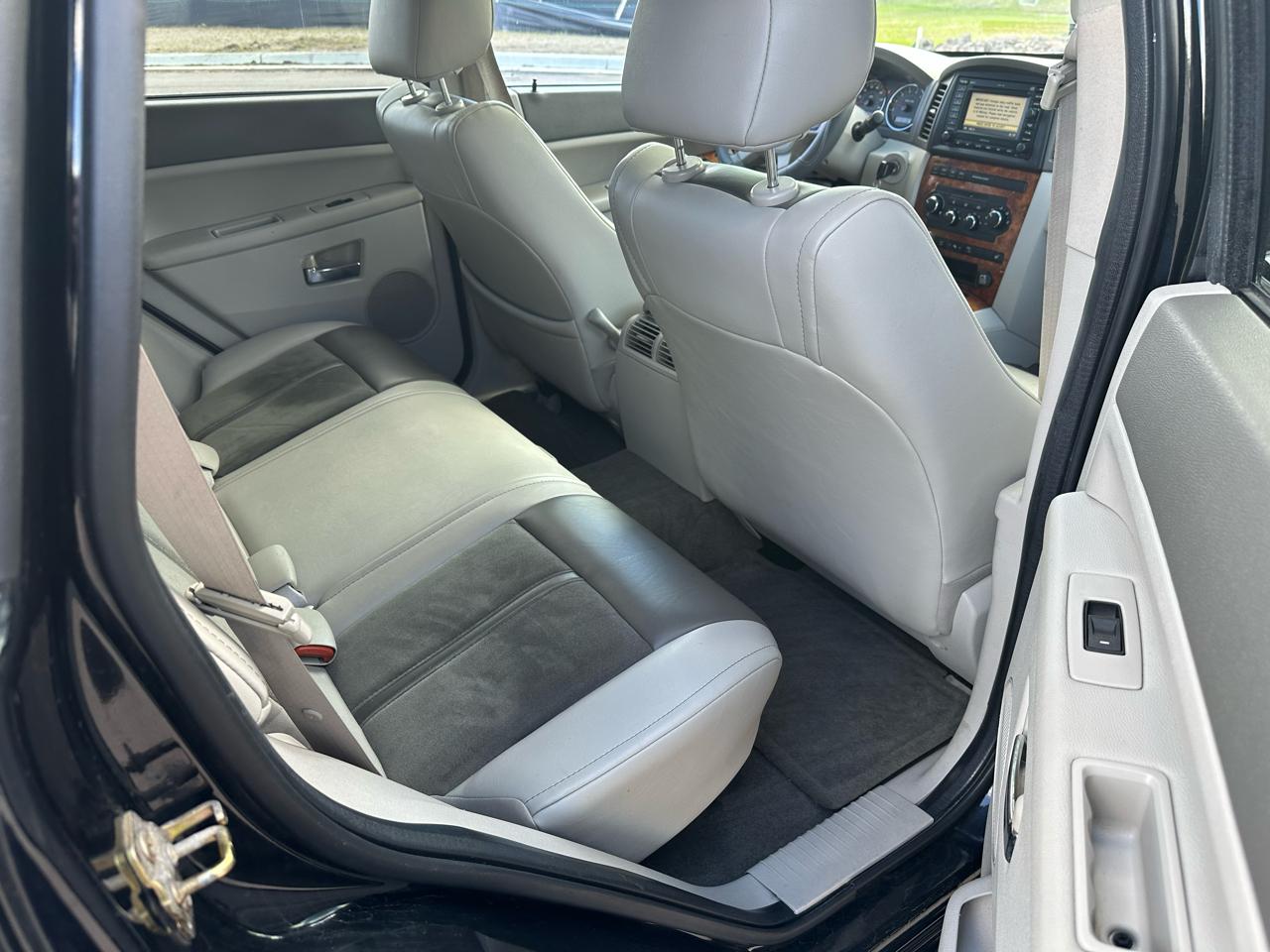 Jeep Grand Cherokee Overland 4WD 2006