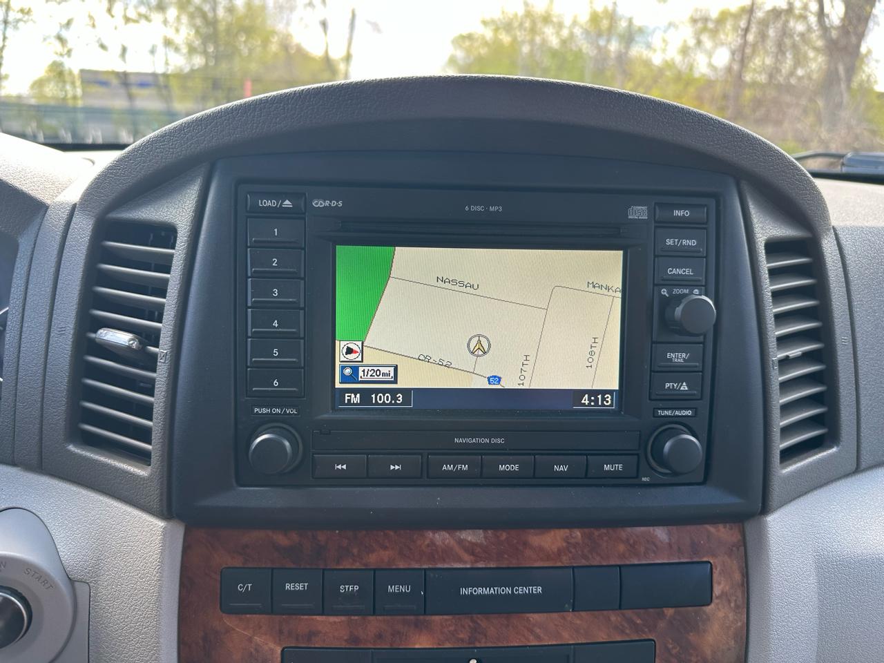 Jeep Grand Cherokee Overland 4WD 2006
