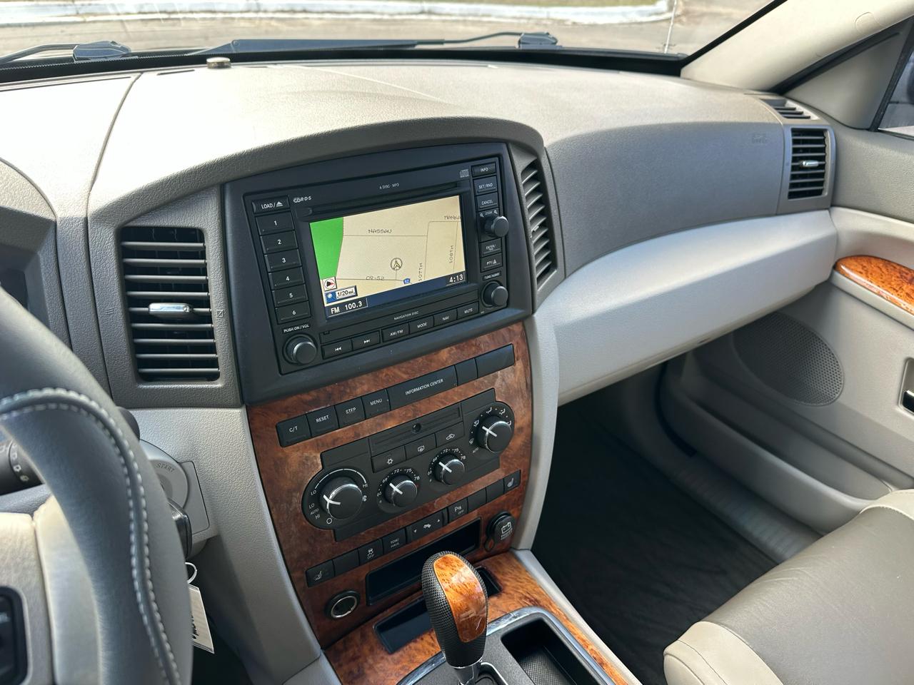 Jeep Grand Cherokee Overland 4WD 2006