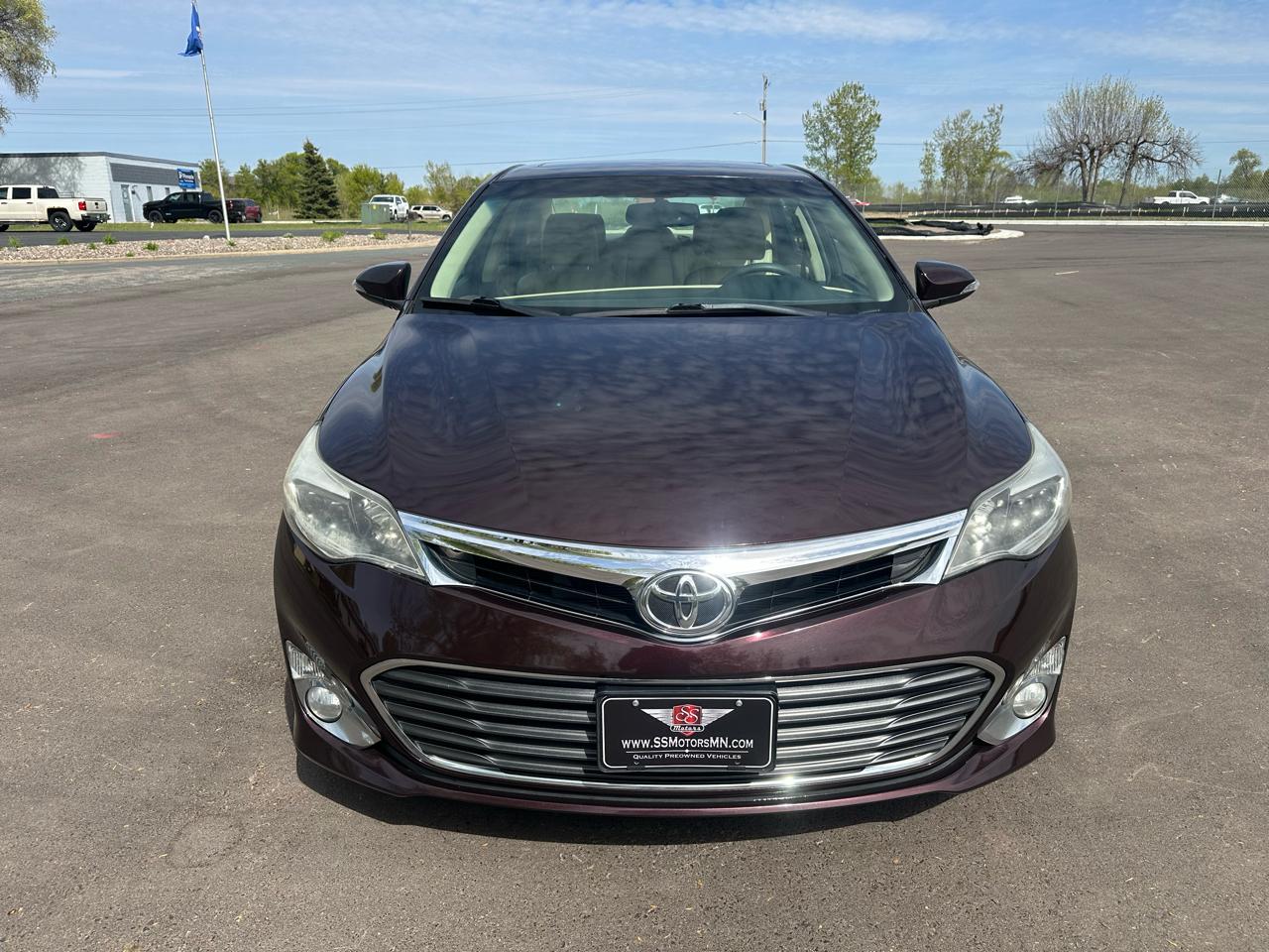 Toyota Avalon XLE 2014