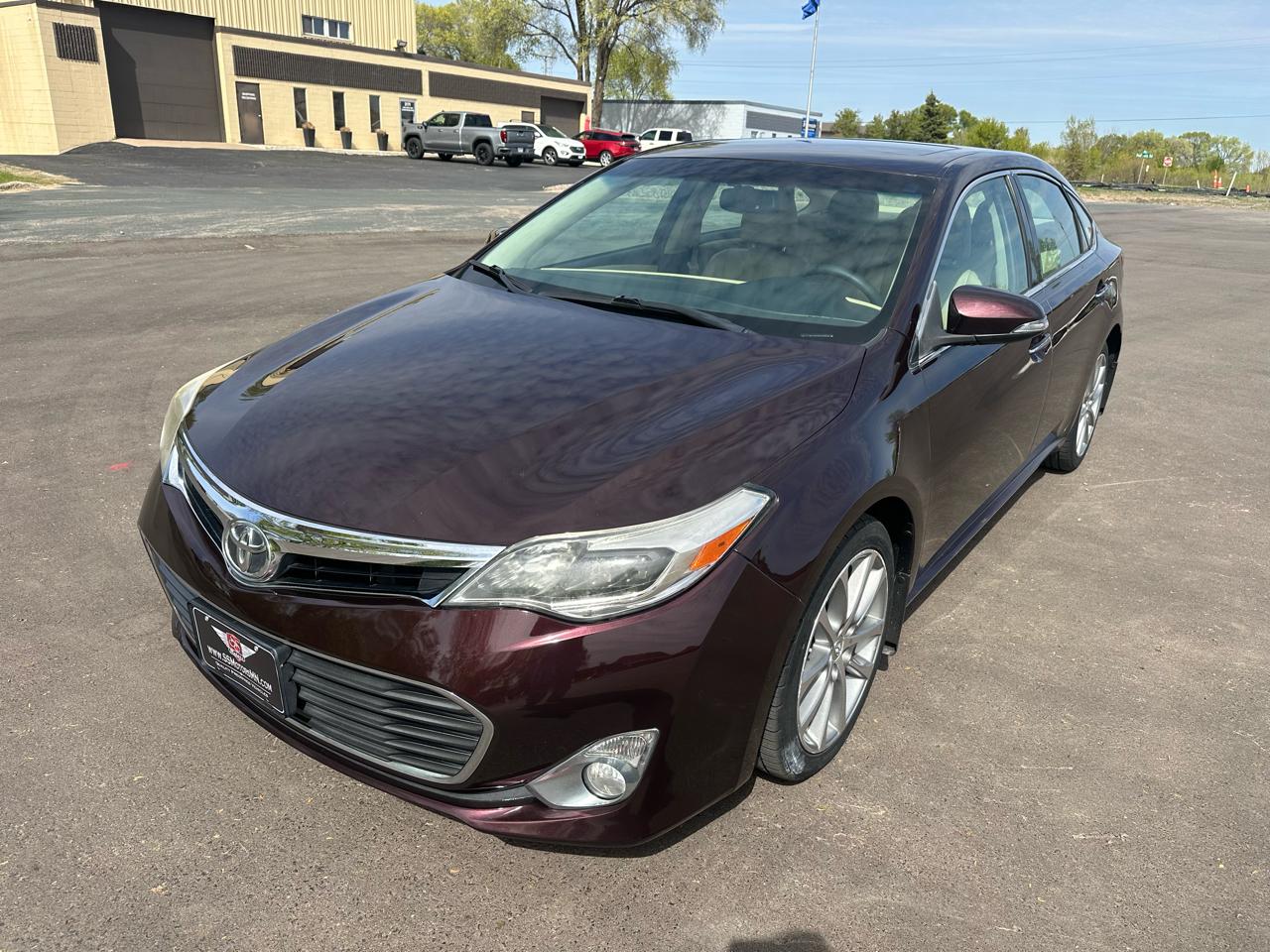 Toyota Avalon XLE 2014