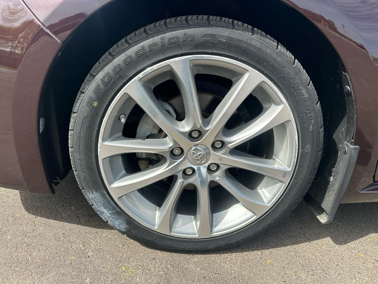 Toyota Avalon XLE 2014