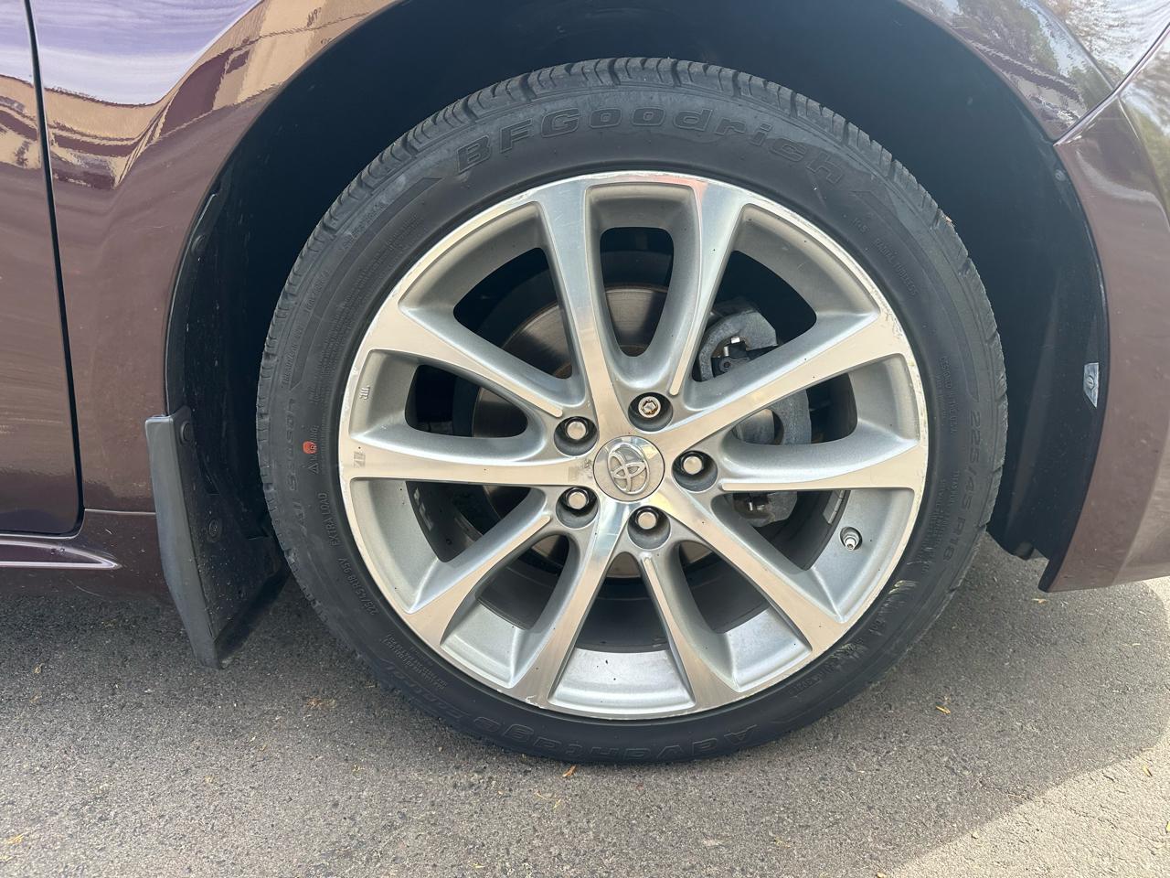 Toyota Avalon XLE 2014