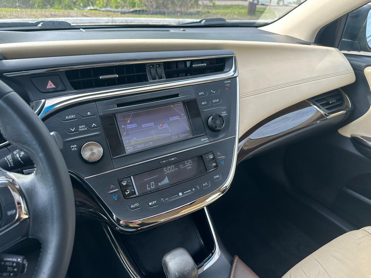 Toyota Avalon XLE 2014