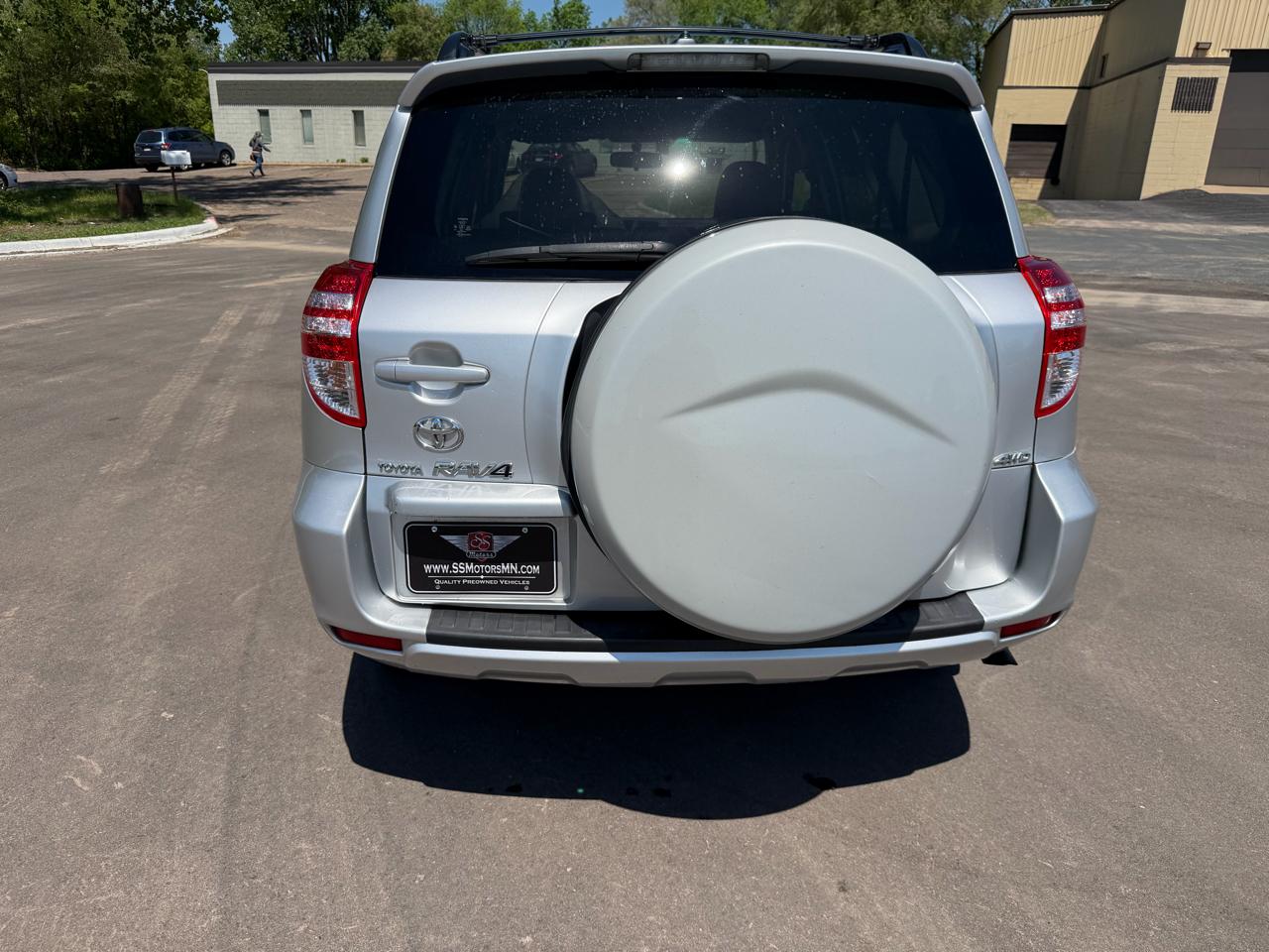 Toyota RAV4 Base I4 4WD with 3rd Row 2010