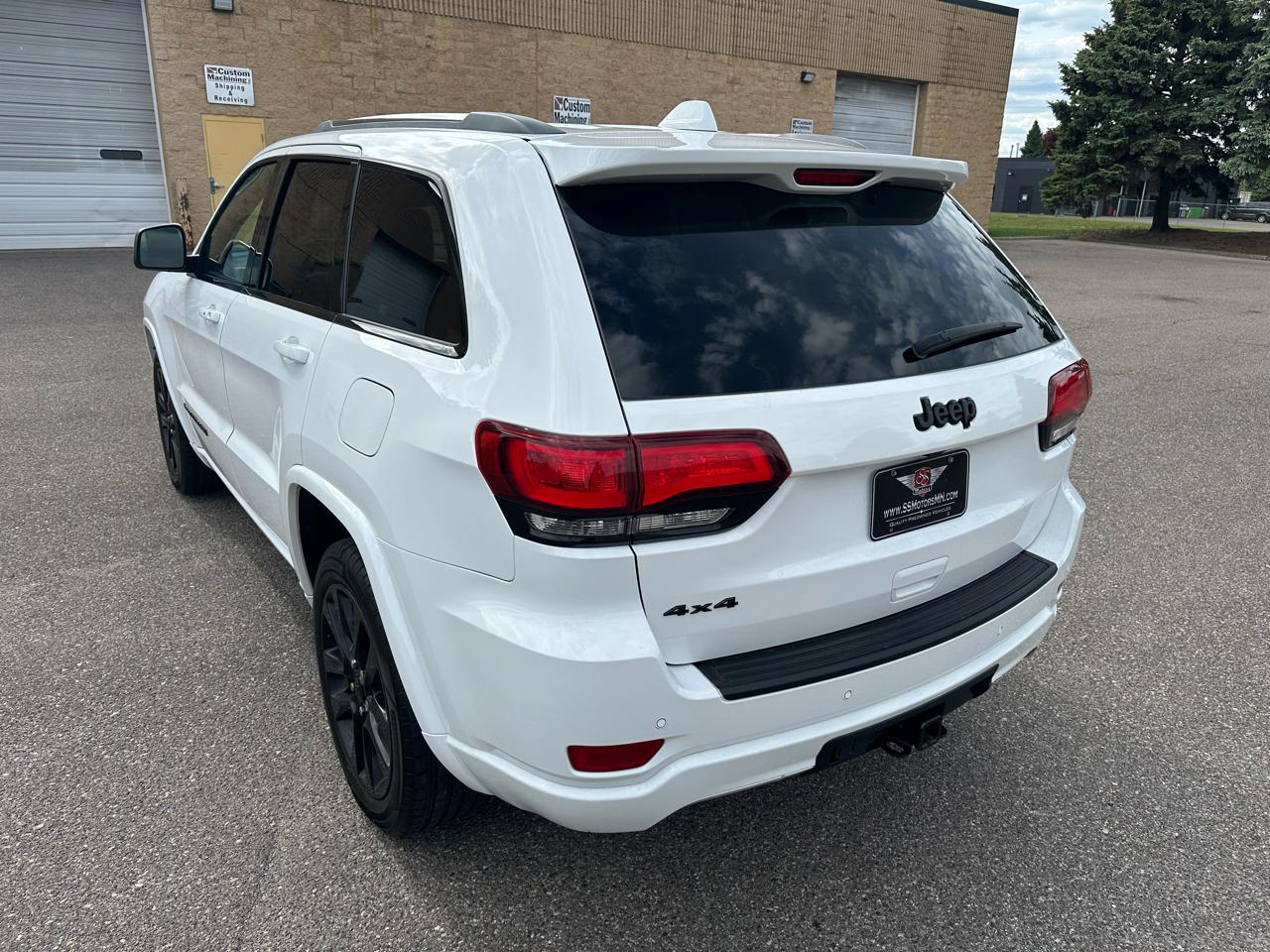 Jeep Grand Cherokee Laredo 4WD 2019