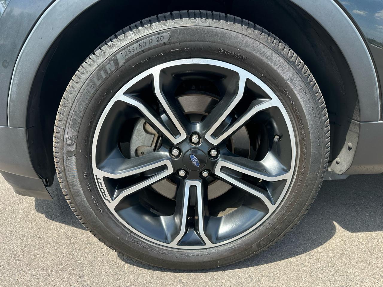 Ford Explorer Sport 4WD 2014