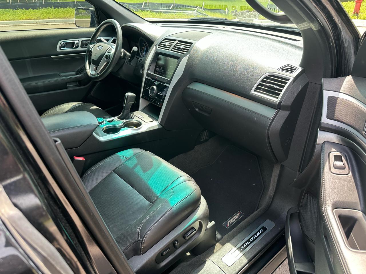 Ford Explorer Sport 4WD 2014