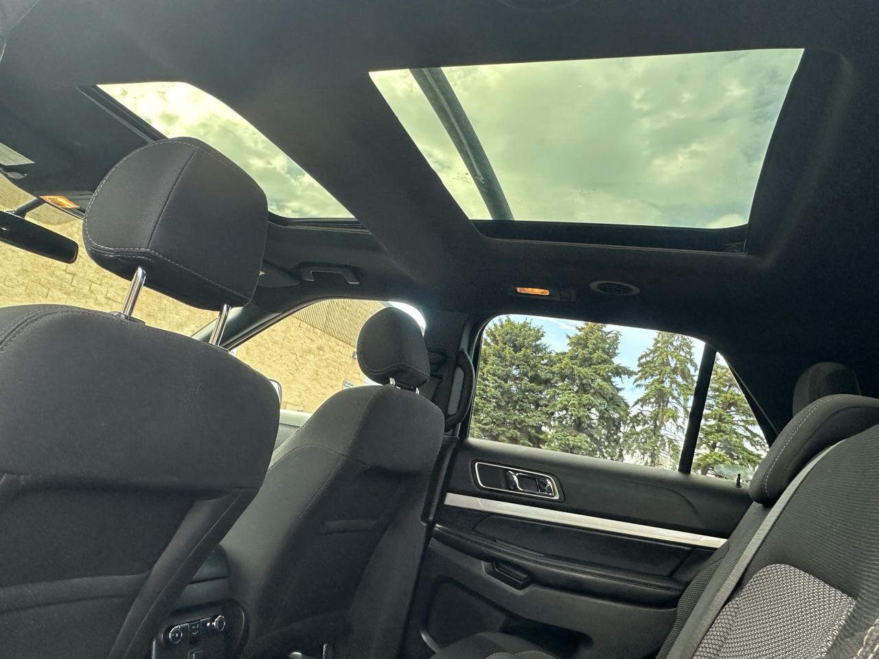 Ford Explorer XLT 4WD 2017