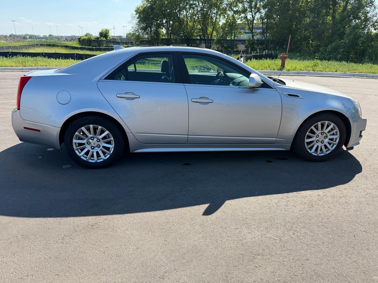 Cadillac CTS 3.0L Luxury AWD 2011