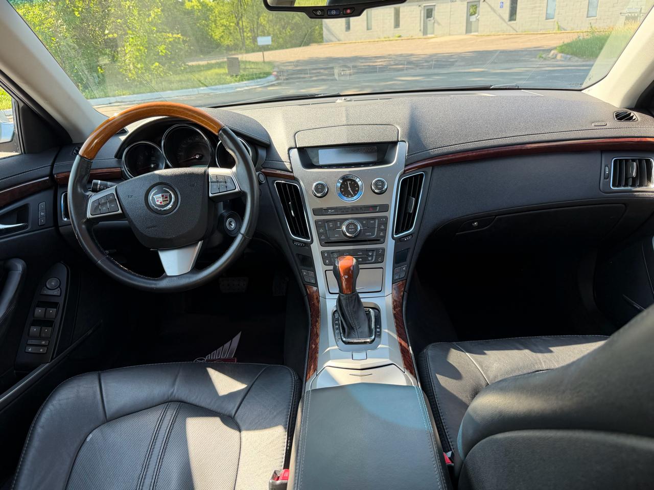 Cadillac CTS 3.0L Luxury AWD 2011
