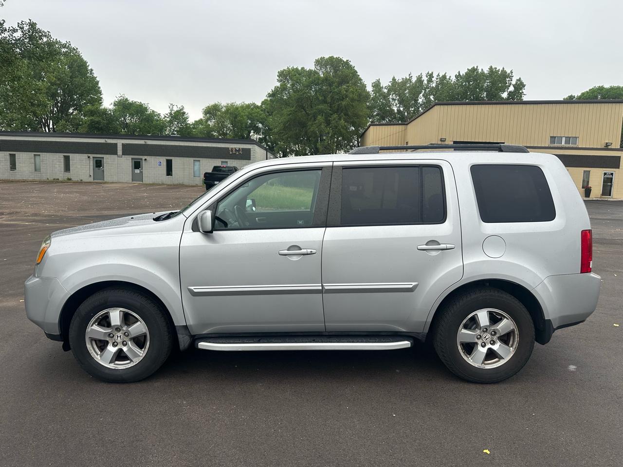 Honda Pilot EX-L 4WD 5-Spd AT with DVD 2010