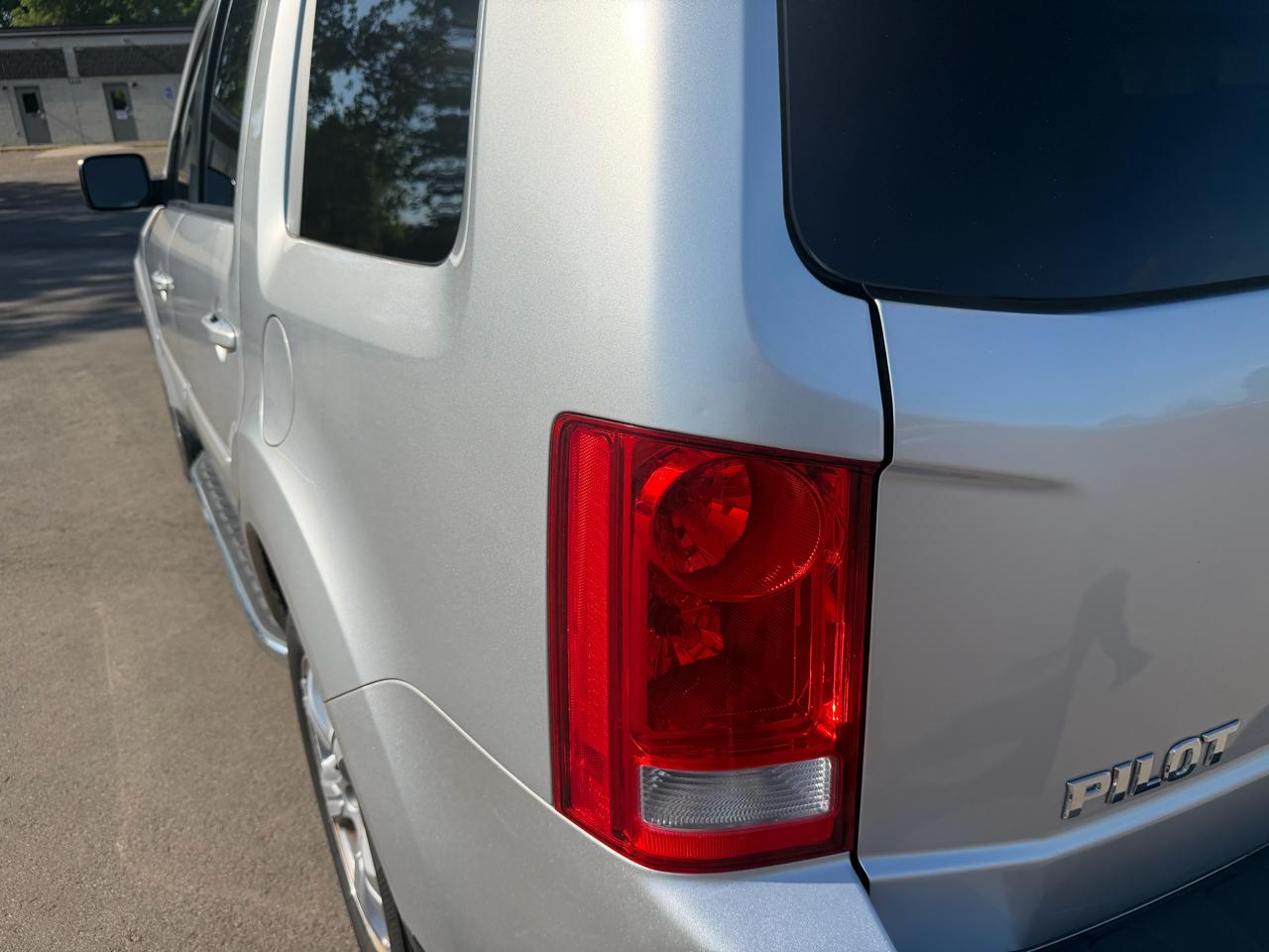 Honda Pilot EX-L 4WD 5-Spd AT with Navigation 2013