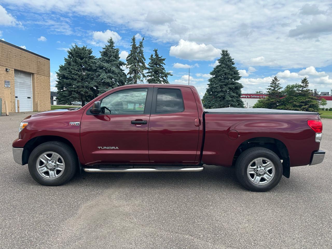 Toyota Tundra SR5 Double Cab 5.7L 4WD 2008