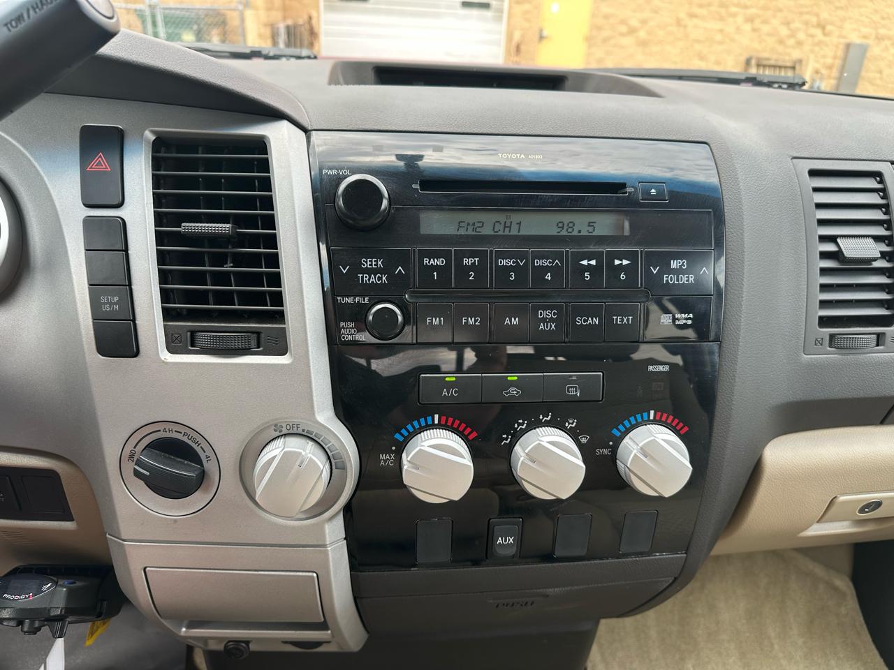 Toyota Tundra SR5 Double Cab 5.7L 4WD 2008